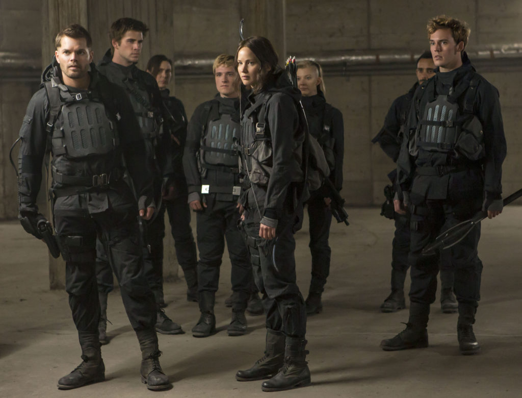 Katniss e sua tropa - Imagem Oficial Paris Filmes